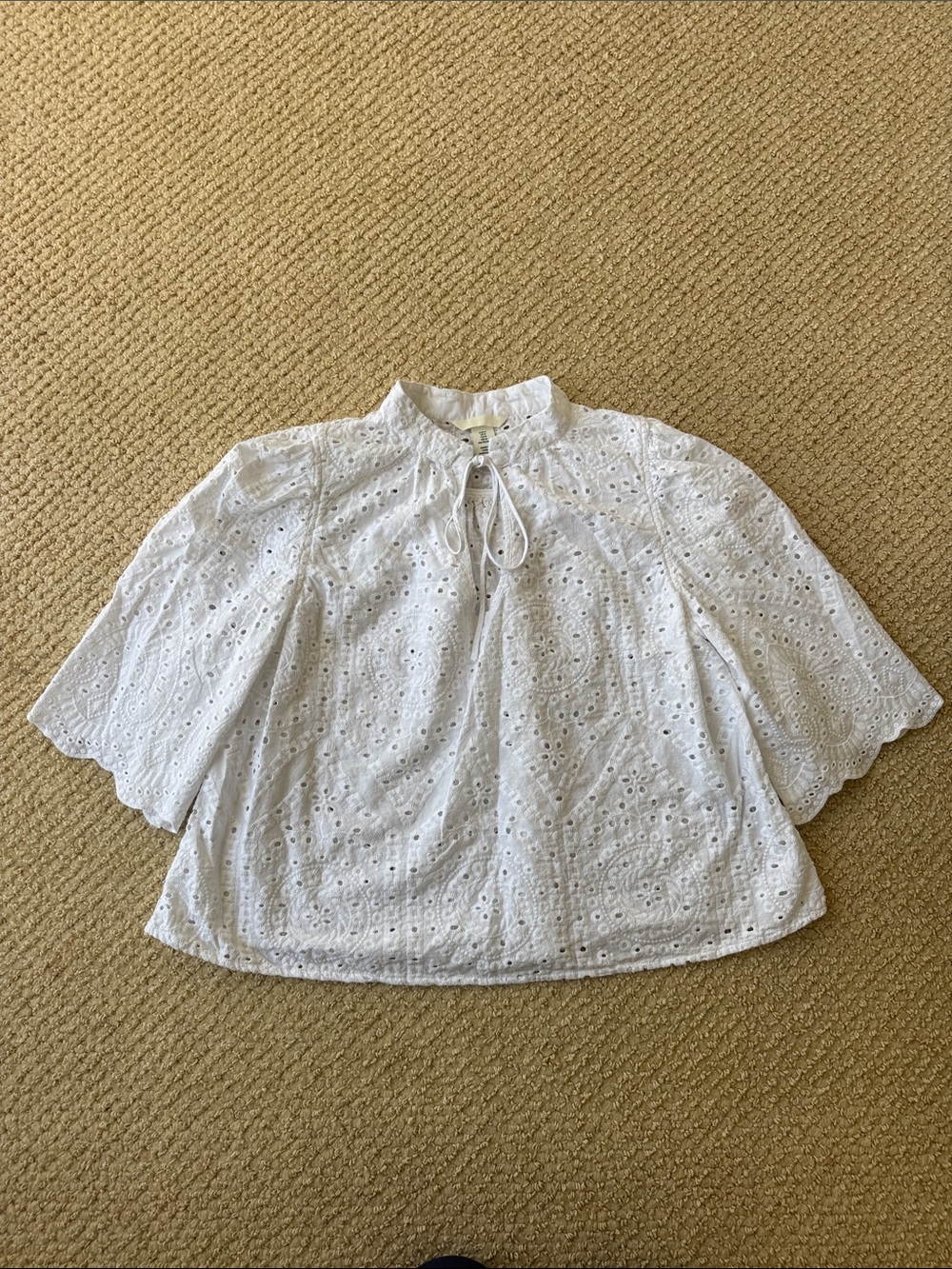 H&M White Eyelet Tie-Front Blouse size Medium